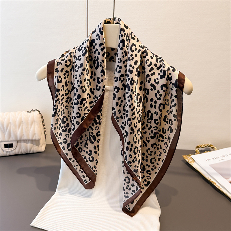 New Fashionable Bandanas Imita - Face Scarf Mask 评论和价格
