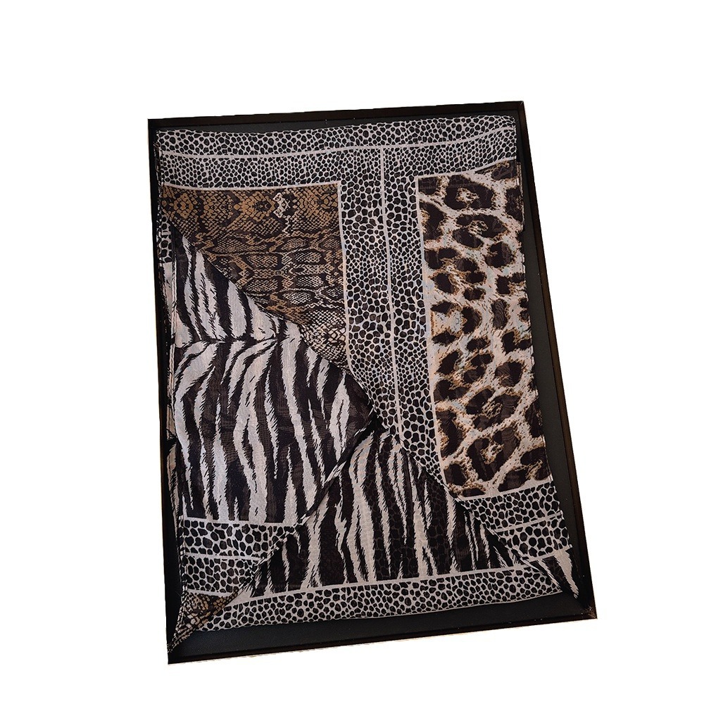 Leopard Small Long Silk Scarf  - Ascot Neck Scarf 评论和价格